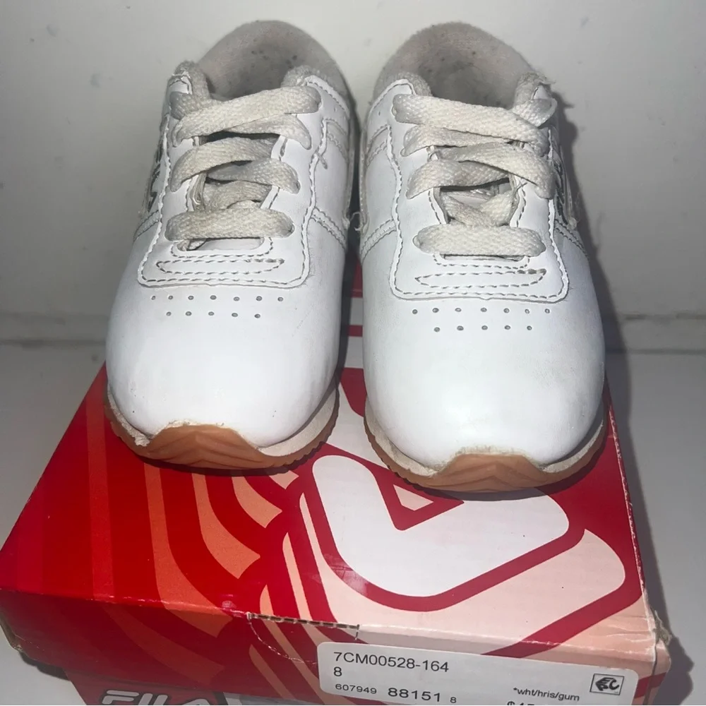 Fila Toddler Size 8 White Lace Up Shoes With Box‎ 7CM00528-164